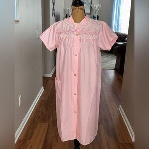 Vintage Philmaid pale pink lace floral embroidered button up Housecoat 36/38